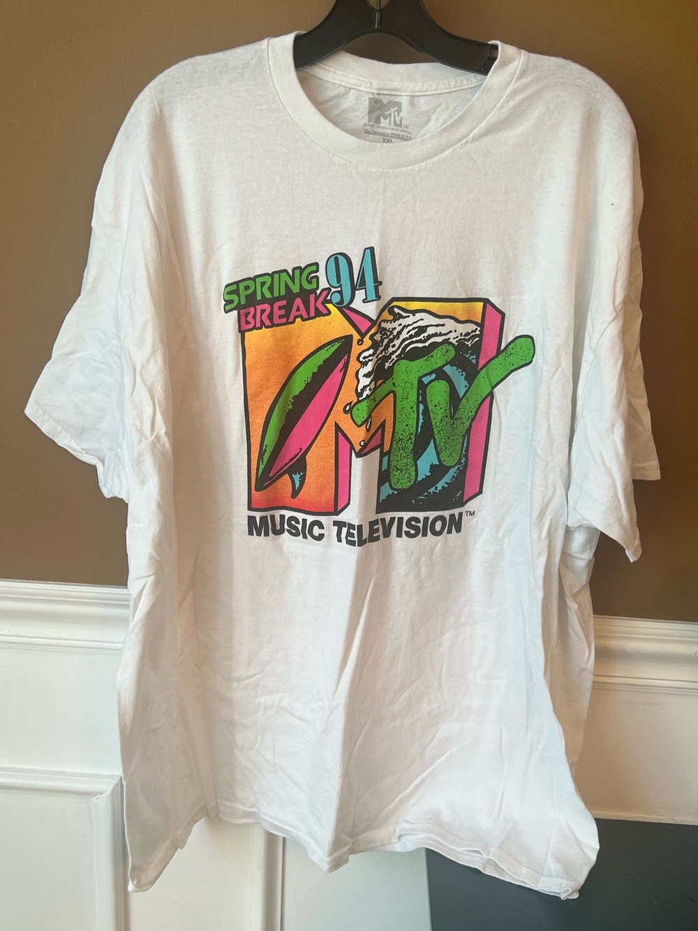 MTV White Tee with Logo Print Size 2XL Vintage Music Y2K 90s